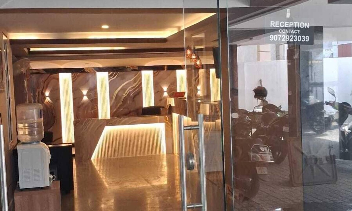 Kakkanad Hotel | Celestial Heights