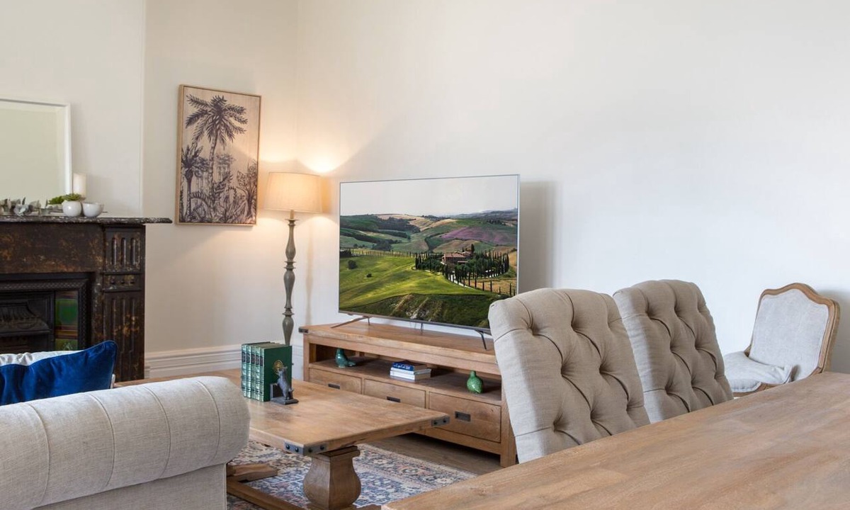 Strathfield Apartment | Central 2-Bed Apartment with Private Parking
