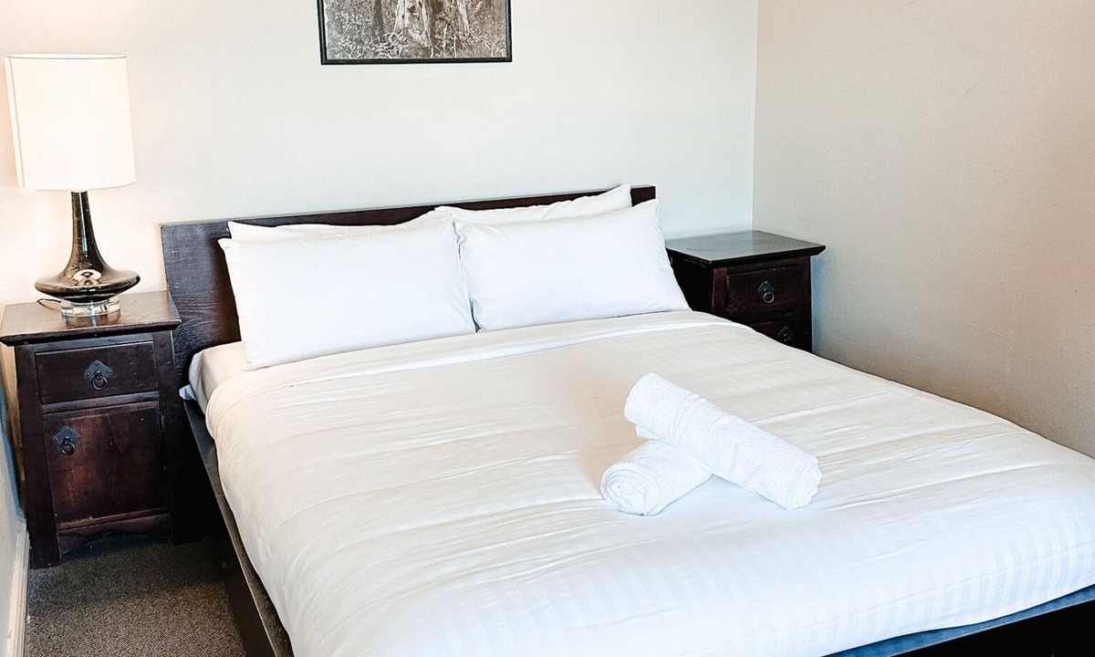 Stroud Hotel | Central Hotel Stroud