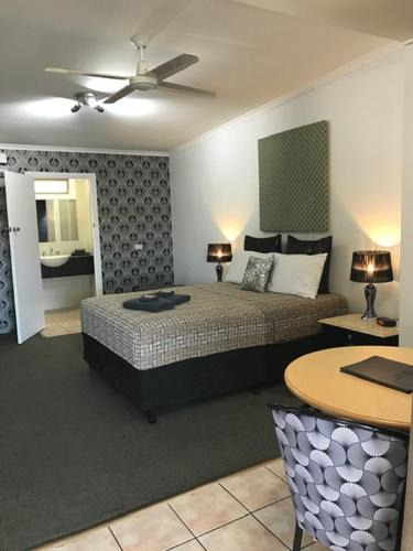 Gin Gin Hotel | Central Motel Gin Gin