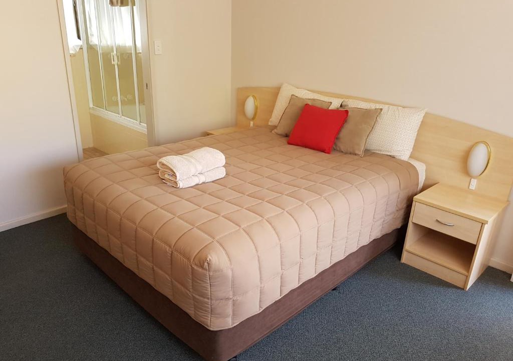 Nelson Bay Hotel | Central Motel Nelson Bay