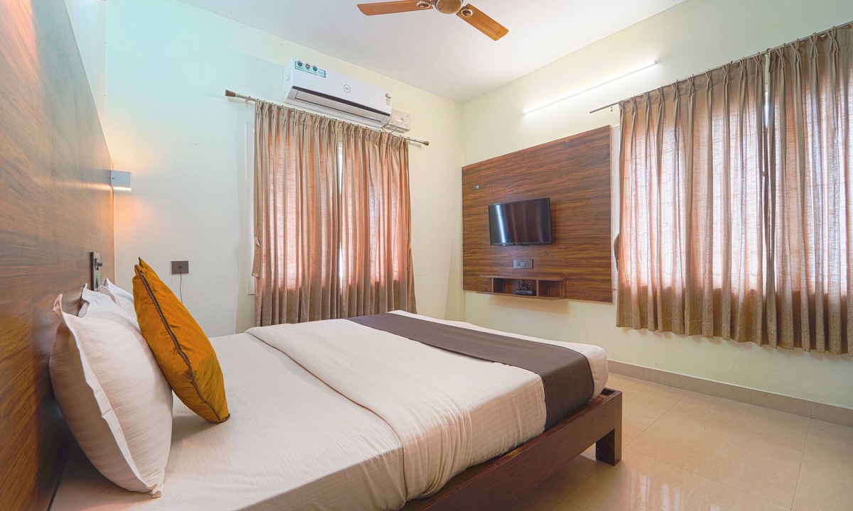 Saravanampatty Hotel | Chakraa Hotels Saravanampatti