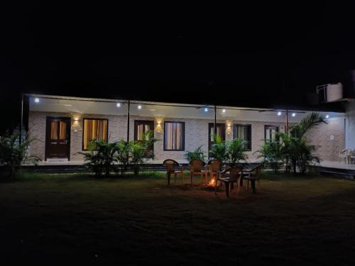 Bali House | Chandras palace hotel kothar