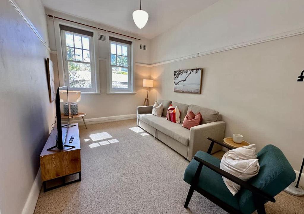 Kings Cross Apartment | Chic 1-Bed unit at Potts Point