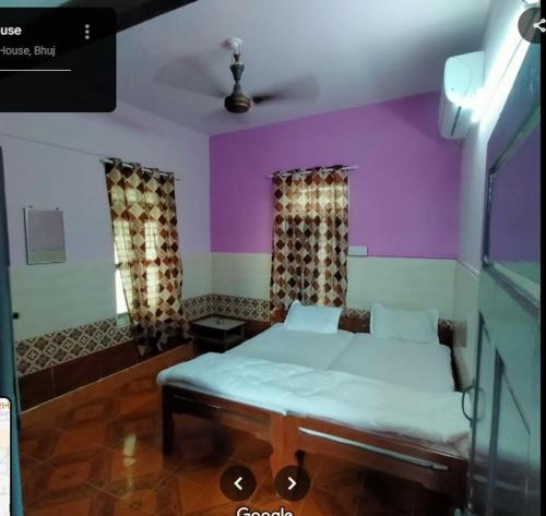 Bhuj Hotel | City Guest House