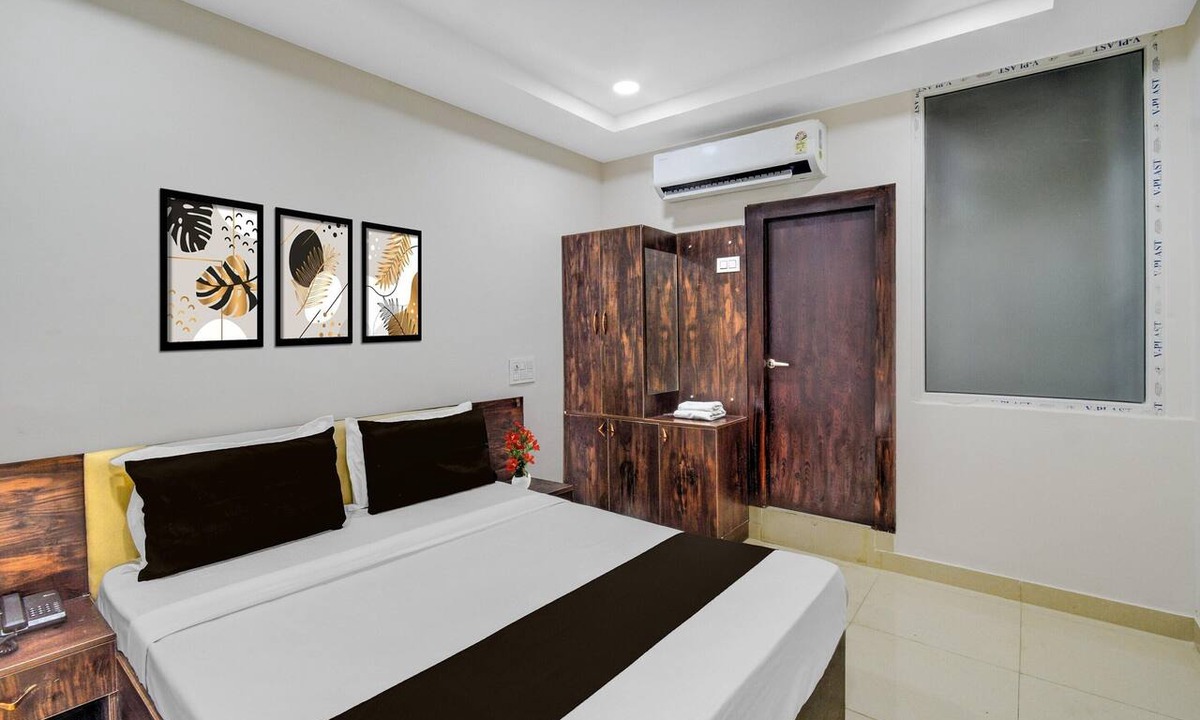 Kurnool House | Classic Hotel Lakshmi's Pride