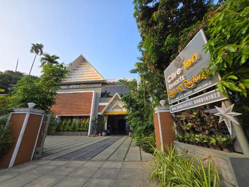 Athirapally Resort | Clive Ten Resorts Athirappilly,10 minutes drive from Athirappilly waterfall