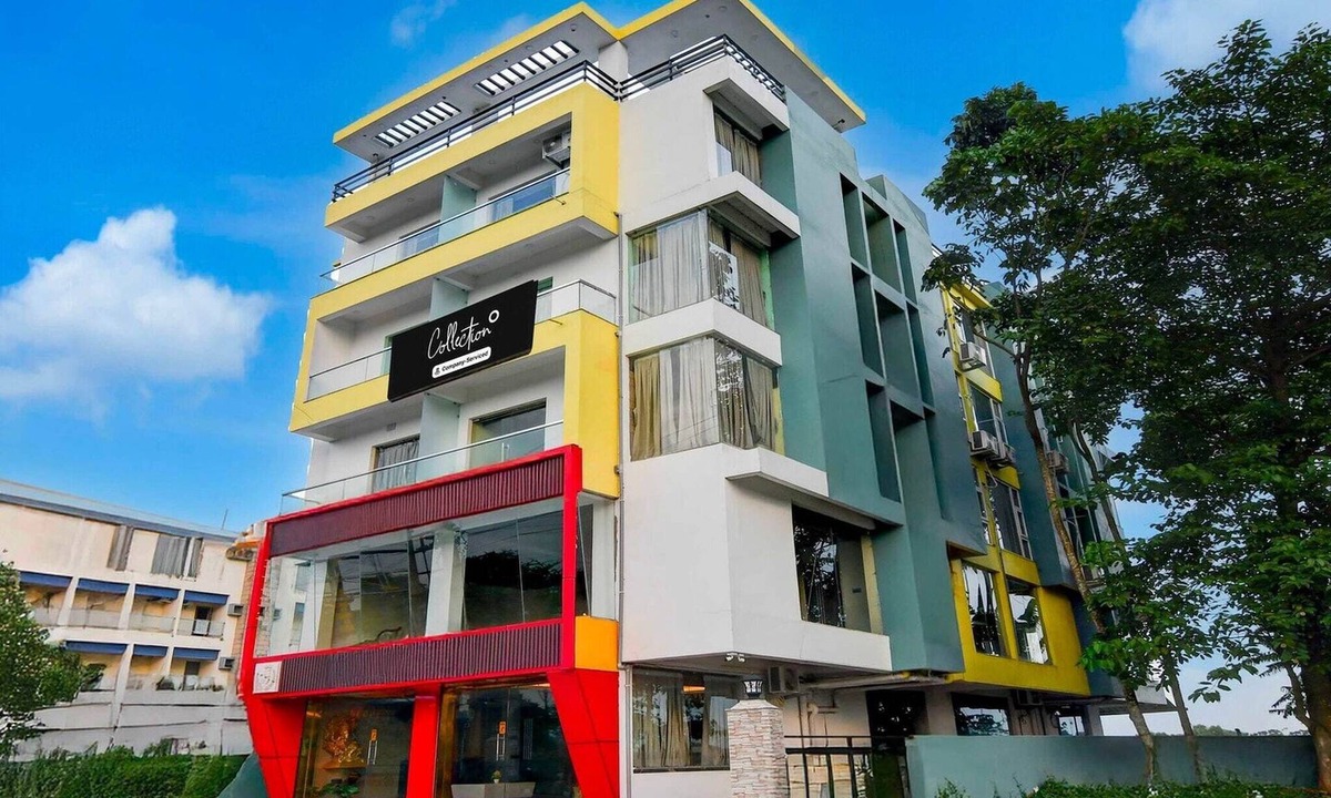 Madanpur House | Collection O AIIMS Kolkata Tanishq Inn