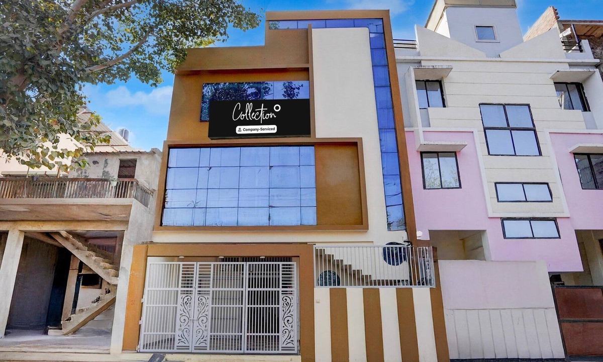 Indore House | Collection O Meghdoot Garden