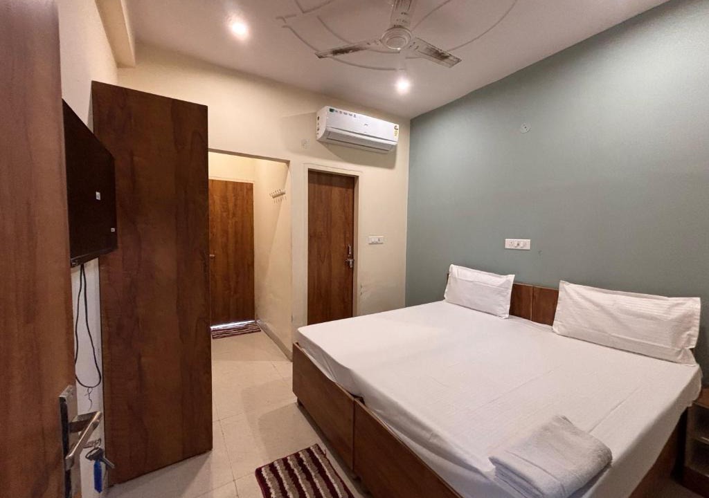Old Gurgaon Hotel | Collection O Sector 95B Gurgaon Formerly Tilpat