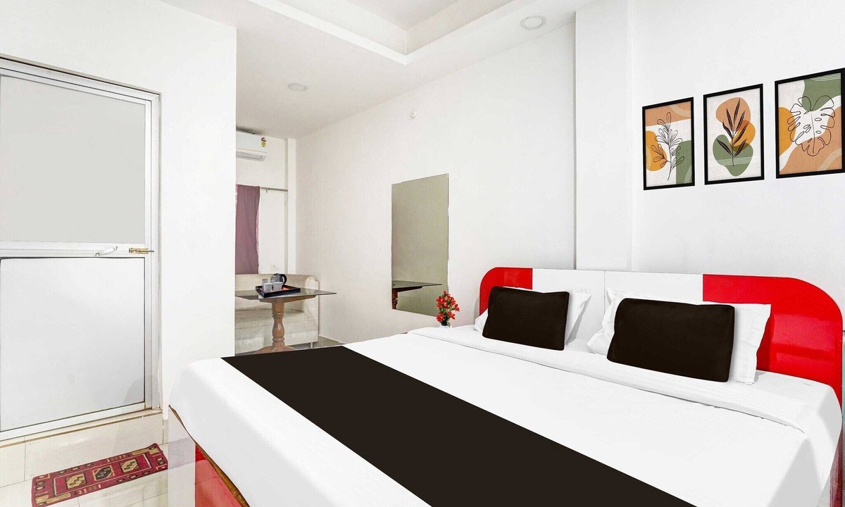 Siliguri House | Collection O SNT Bus Terminal Siliguri