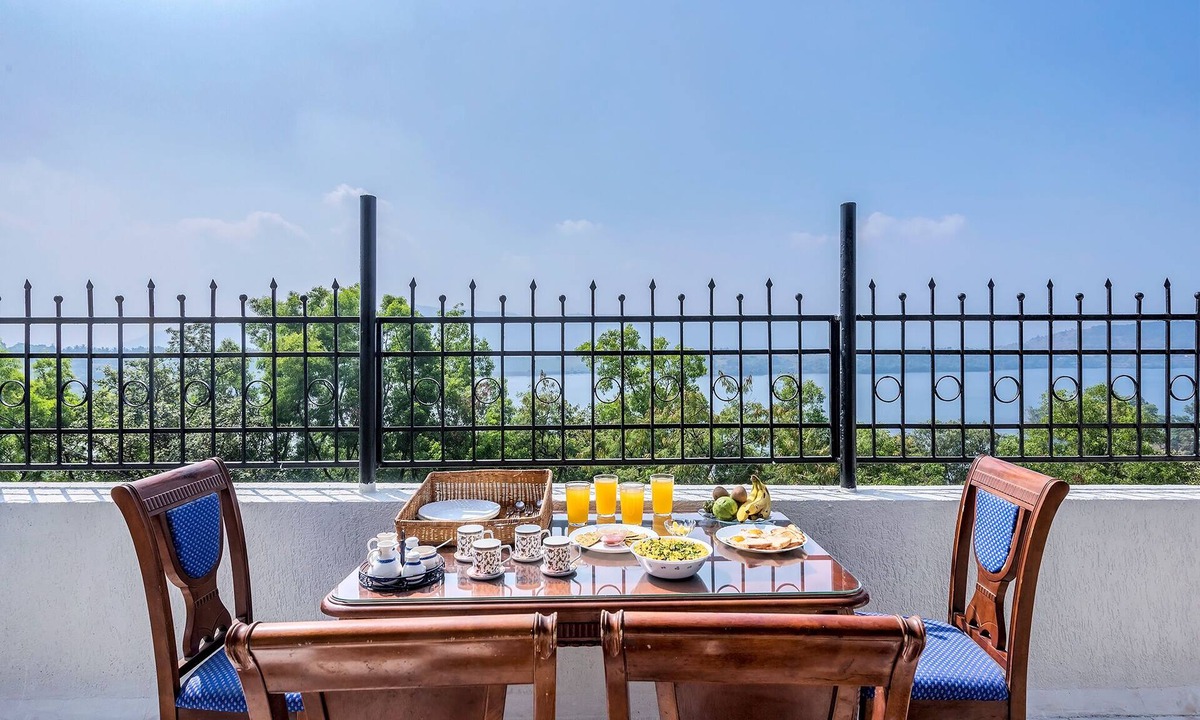 Wadgaon Villa | CosmicStays Venus Villa- Private pool