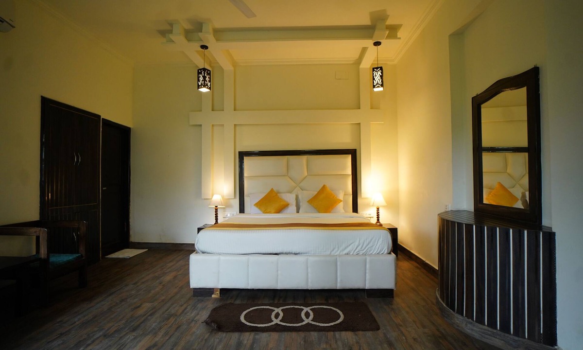 Ramnagar Hotel | Cotton Tree
