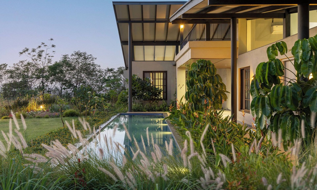 Mahiravani House | Cozy 2-bedroom farmhouse in Nashik outskirts