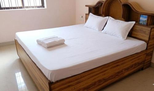 Rajendragram House | Cozy 2BHK Home Walkable to Narmada Mandir