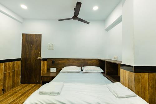 Bandra West House | CozyKey Rooms Bandra