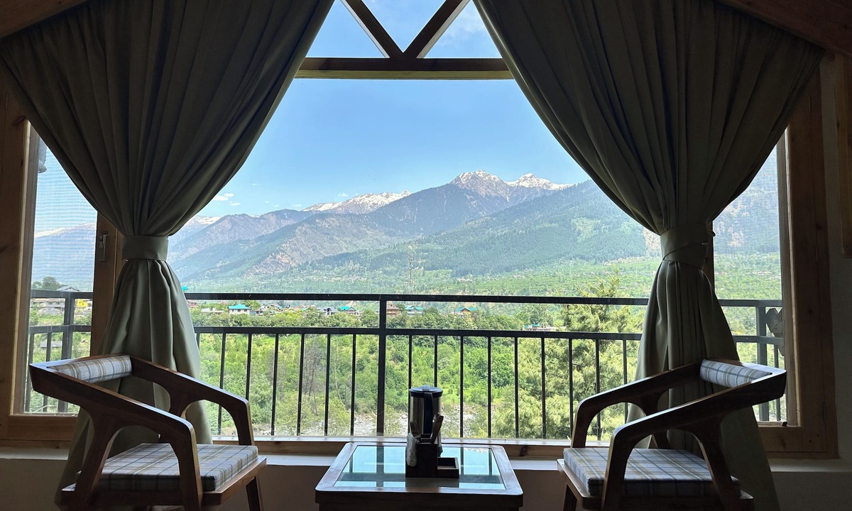 Manali Resort | Crimson inn by Senderos De Pine