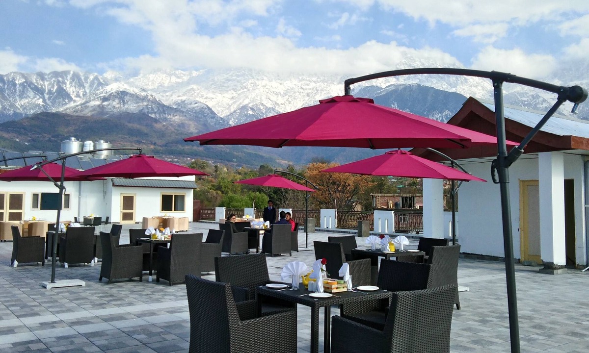 Sidhpur Hotel | D'Polo Club And Spa Resort, Dharamshala