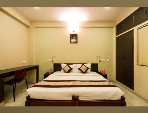 Chromepet Hotel | Darling Deluxe Rooms
