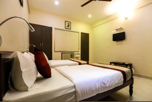 Chromepet Hotel | Darling Deluxe rooms