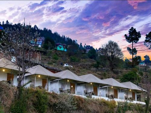 Shimla Bed & Breakfast | Dawn n Dusk glamping by Skylight Retreat Chail