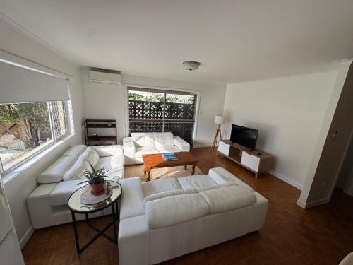 Mermaid Beach Apartment | Del Rene