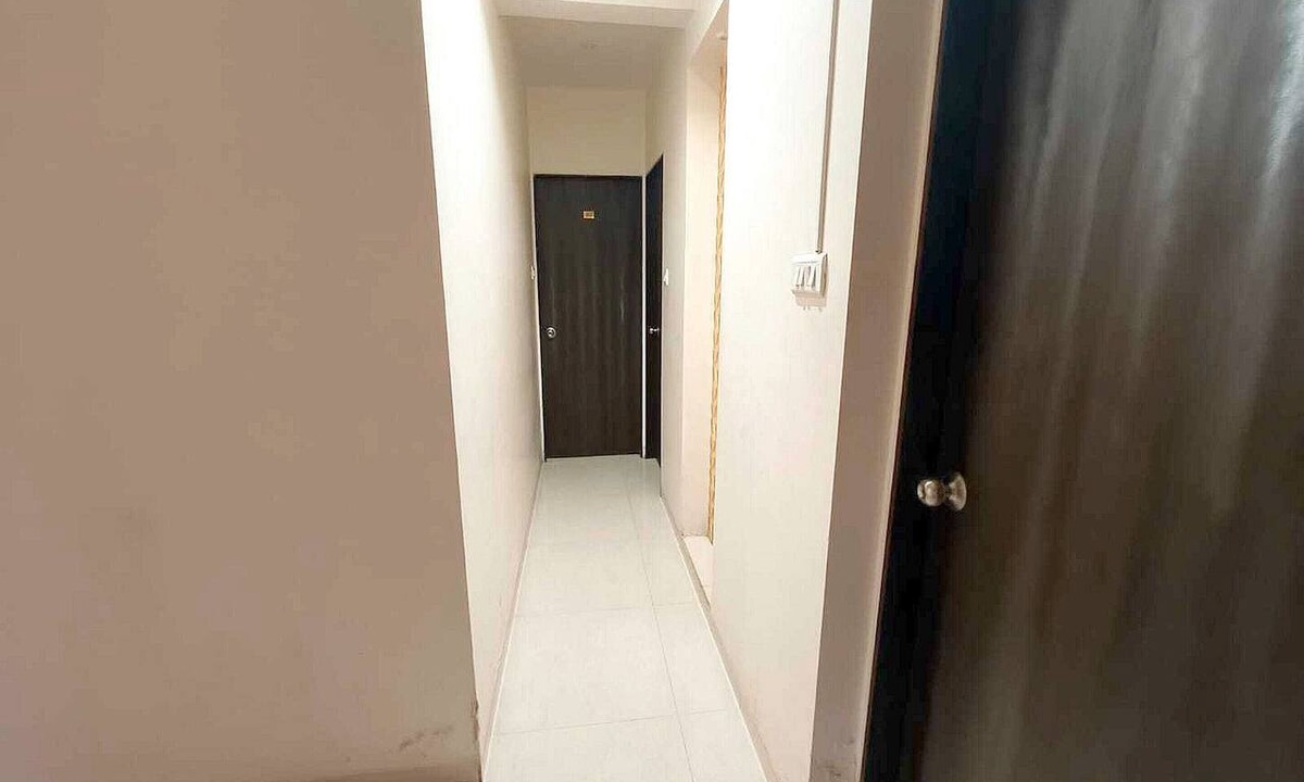 Kandiwali West House | Deluxe Sri Sai Regency