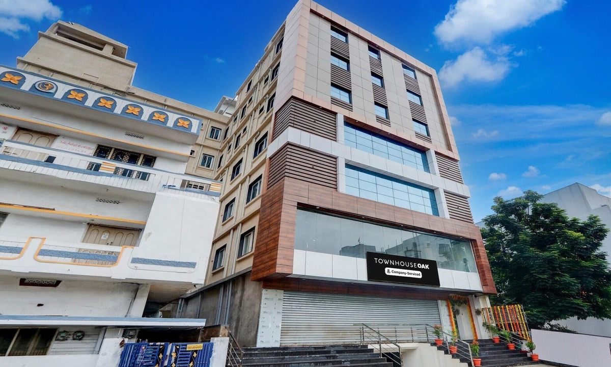 Warangal House | Deluxe with Twin Bed Vishnu Grand Premium Rooms