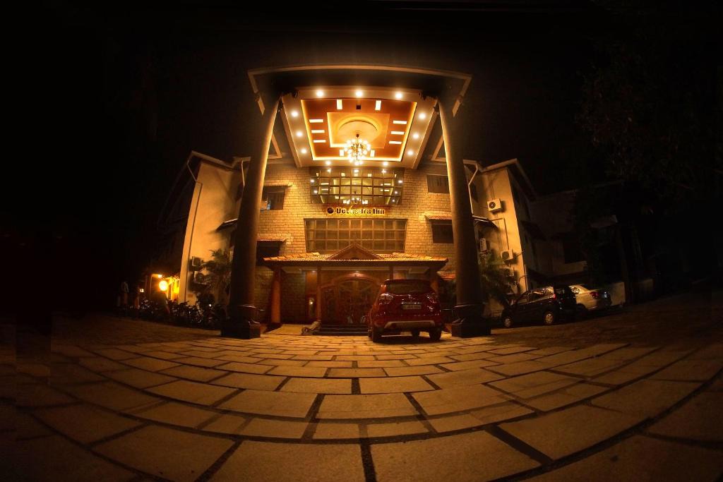 Chittilapilly Hotel | Devasura inn