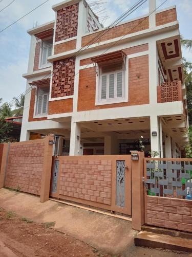 Adyar House | DhruvDhanush-3 -the eco friendly homes