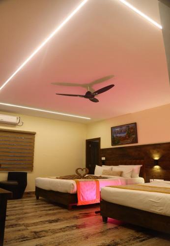 Bommaraspet Hotel | District Gravity- The Adventure Park