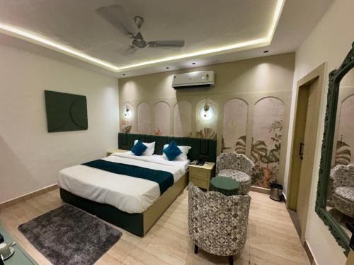 Karnal Hotel | Divine Hotel