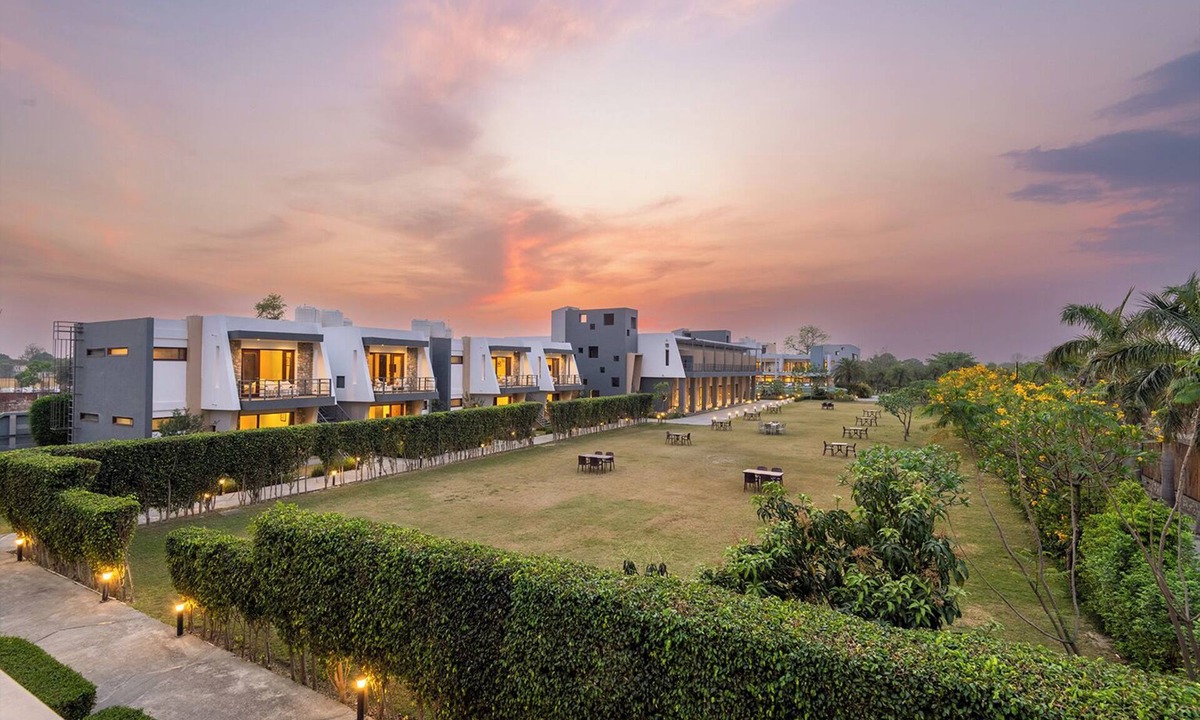 Bail Parao Hotel | DLS Forest Vines Resort & Spa