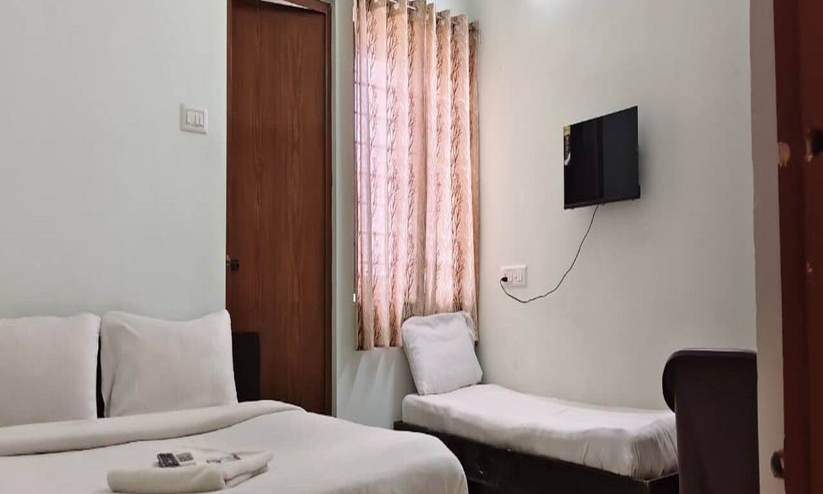 Sholinganallur Hotel | DP Residency
