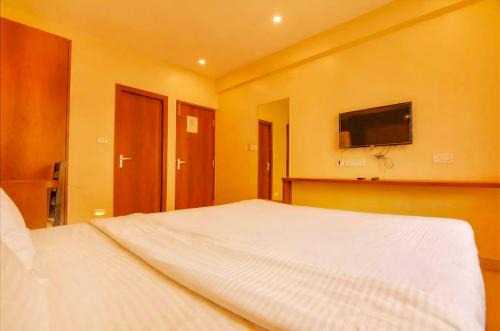 Pandaria Hotel | Dream Plaza near Biswa Bangla Gate