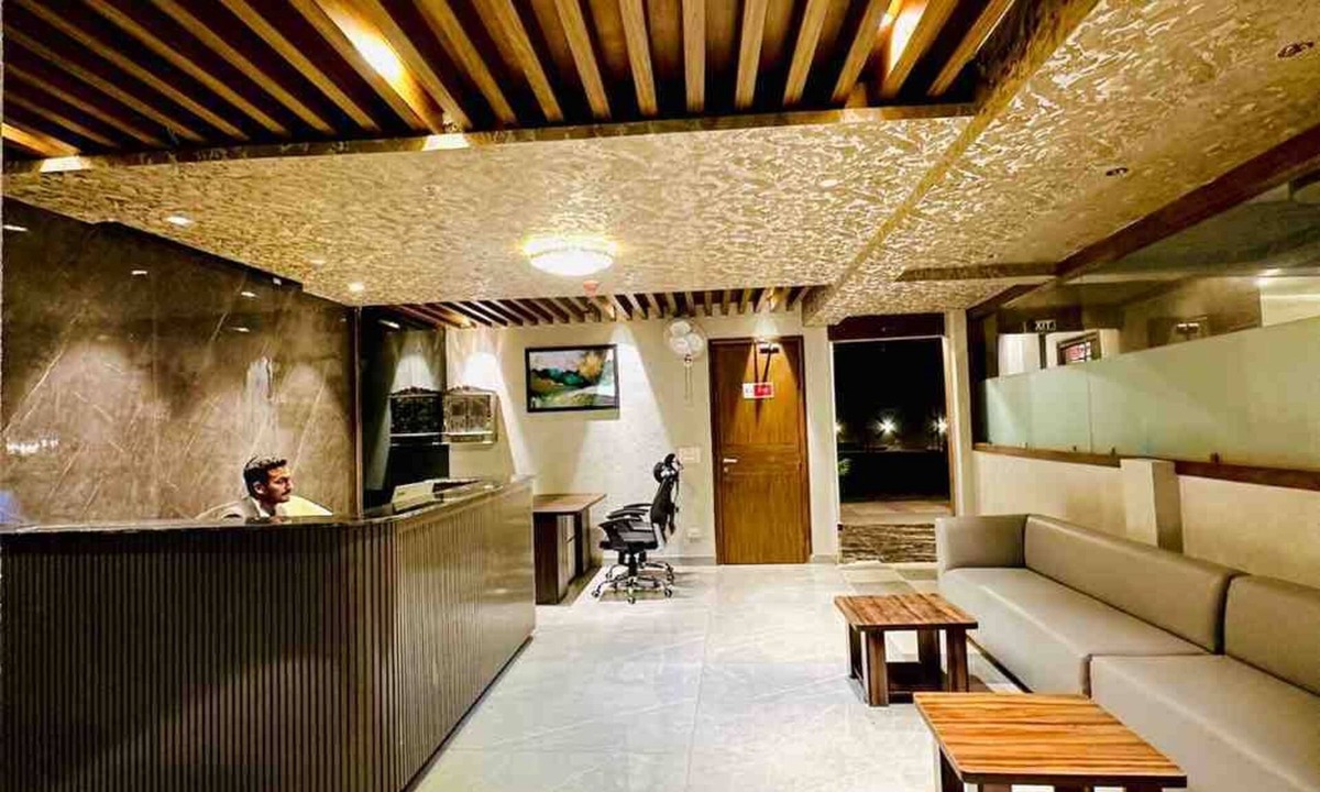Siswan Hotel | DREAMZ INN & SUITE