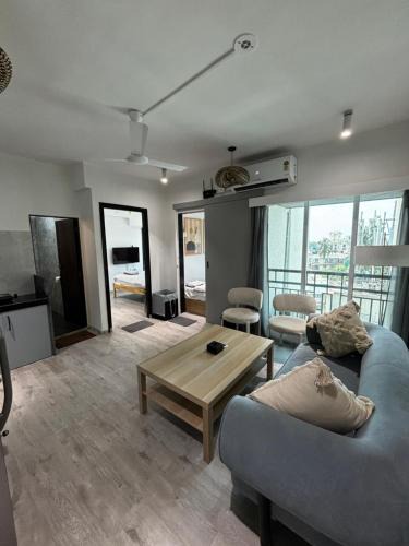 Ranwar Apartment | Eden 1BHK in Bandra W by SquareOne Stays
