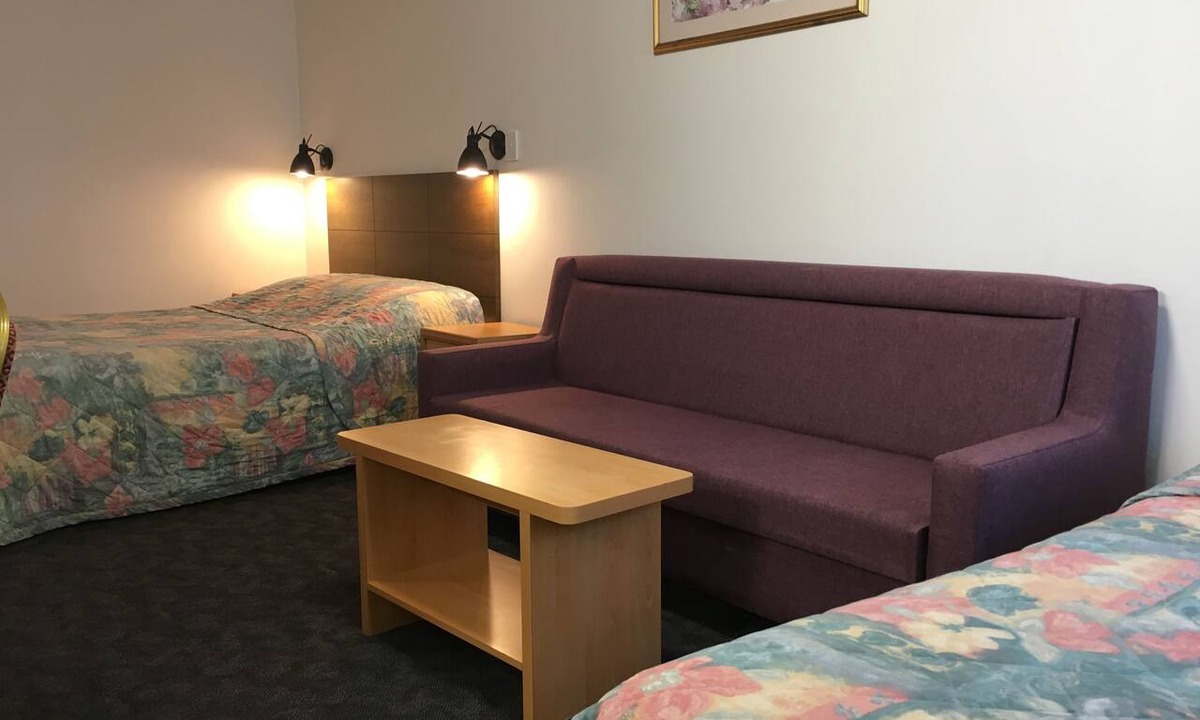 Edgecliff Hotel | Edgecliff Lodge Motel