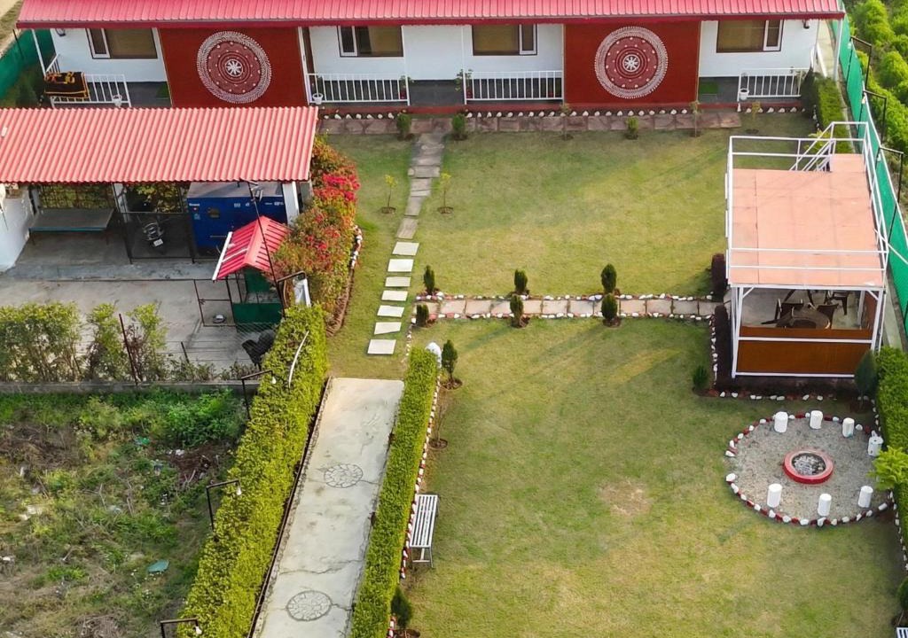 Bail Parao Hotel | Eeja Resto and Cafe