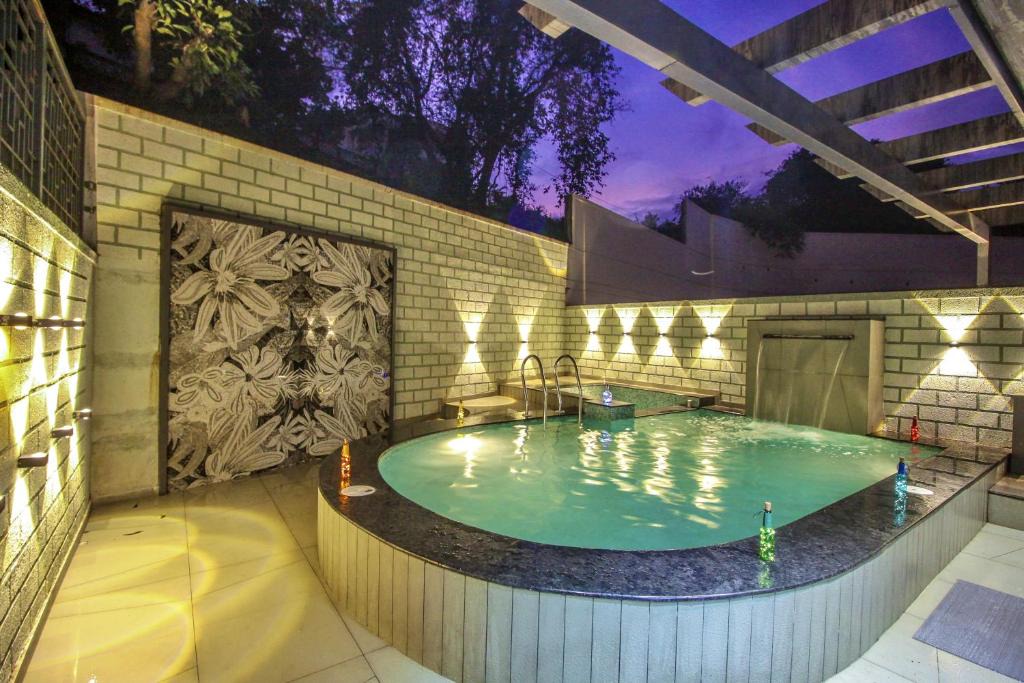 Kune Village Villa | EKO STAY Gold- White Waters Villa