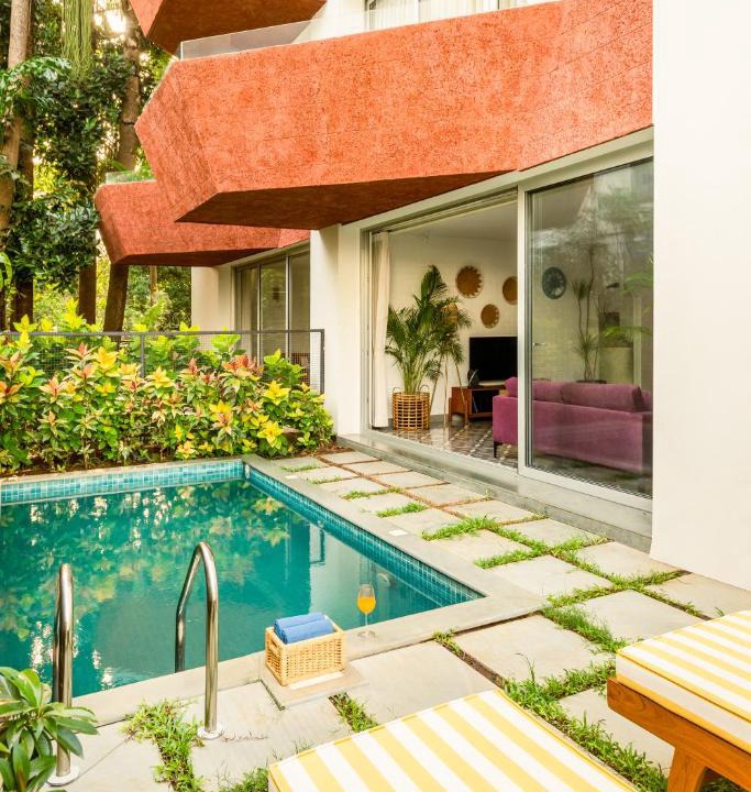 Nerul Apartment | El Volar by The Blue Kite - 2BHK, 5 Mins to Casino & 10 Mins to Candolim Beach with Big common Pool, Fully Equipped Kitchen, 24x7 Security, WiFi