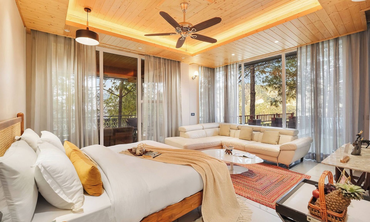 Kasauli Villa | ELIVAAS 4 BHK Kavya Villa With Lounge