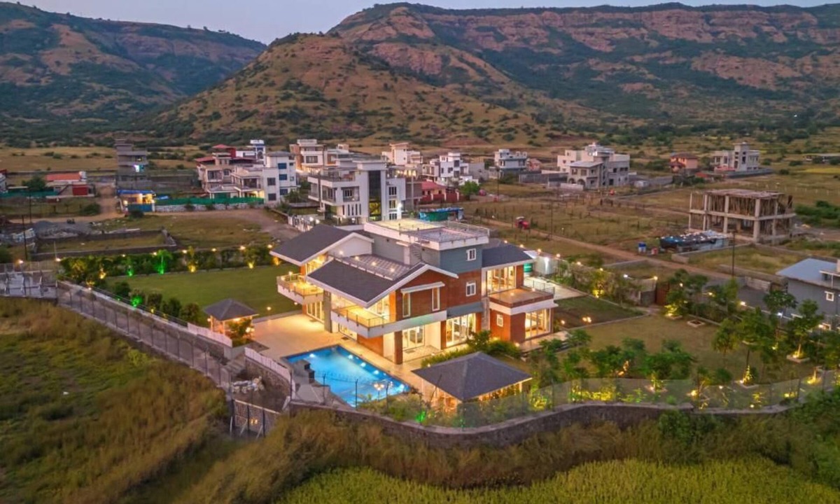 Lonavala Villa | ELIVAAS Nimishka 5 BHK Villa with Pool