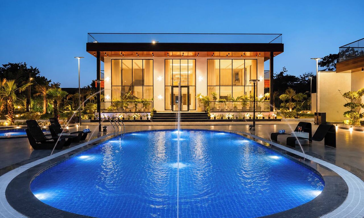 Gurugram Villa | ELIVAAS privé ASK Farms Pet-friendly