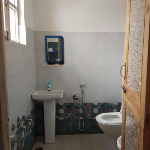 Srinagar House | Elizabeth paying guest house Tangmarg gulmarg