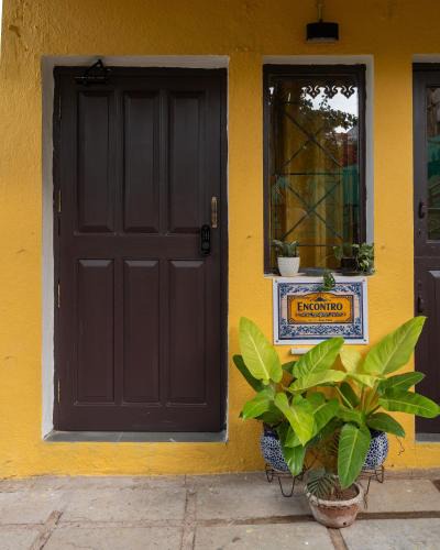 Dona Paula House | Encontro Homestays