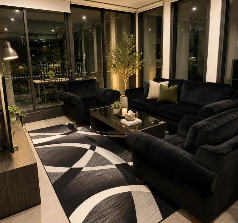 Lidcombe Apartment | Enormous Modern Retreat Gym Pool BBQ Parking Rooftop