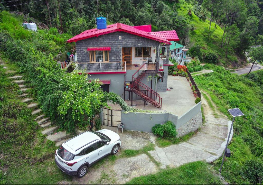 Majkhali House | Entire 2 BHK Nanda Devi Himalayan Homestay