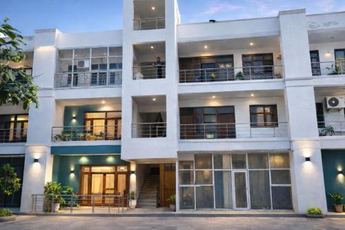 Agra Apartment | Esadan