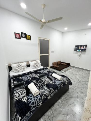Ashvem Apartment | Eva Beach Side Room